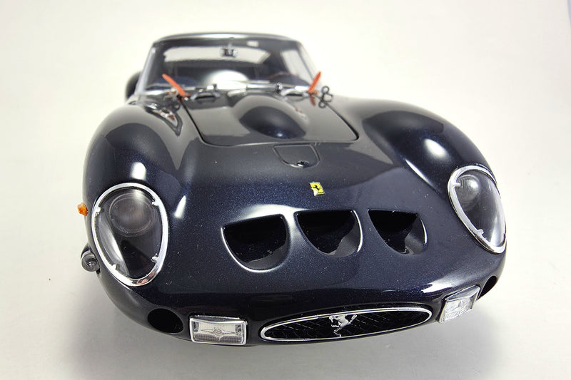 1:18 scale Ferrari 250 GTO by Kyosho| Front Detail