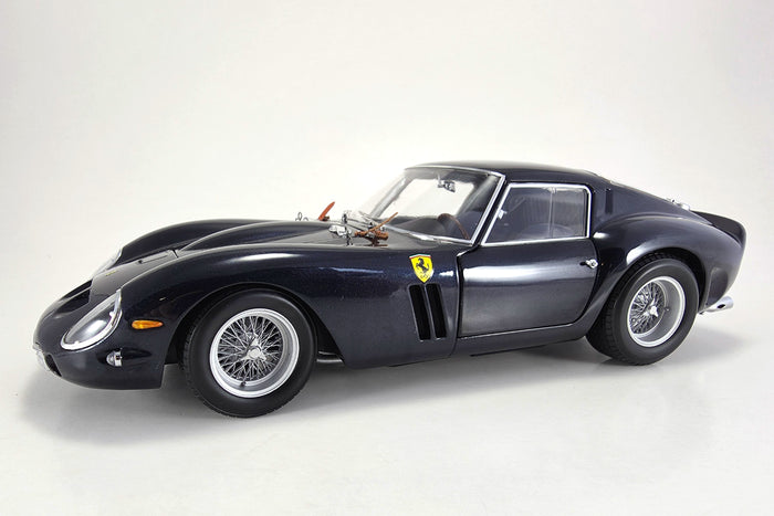 1:18 scale Ferrari 250 GTO by Kyosho| Left Front Quarter
