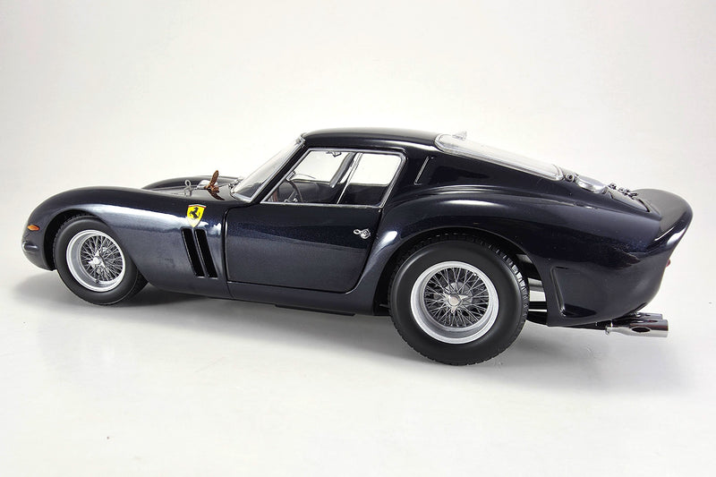 1:18 scale Ferrari 250 GTO by Kyosho| Left Rear Quarter