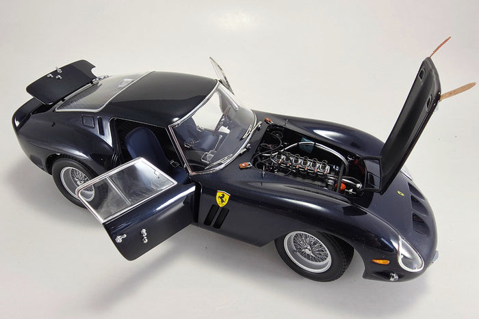 1:18 scale Ferrari 250 GTO by Kyosho| Open Parts