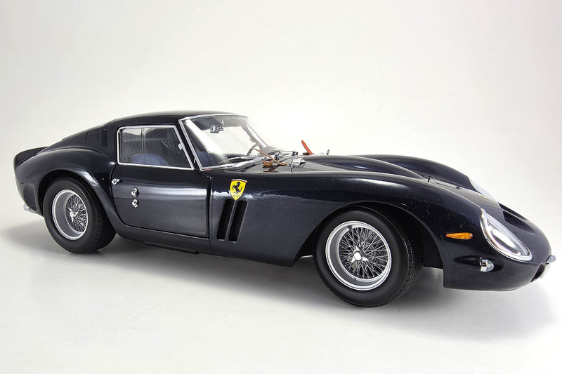 1:18 scale Ferrari 250 GTO by Kyosho| Right Front Quarter