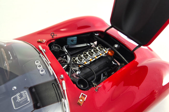 1:18 scale diecast Ferrari 250 GTO (1962 1000km Paris Winner) by Kyosho | Engine Detail