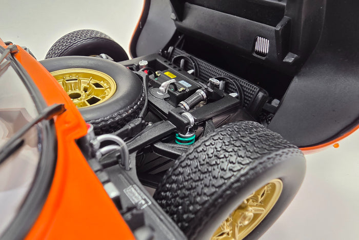 1:18 Scale Lamborghini Miura P400 by Kyosho | Front Detail