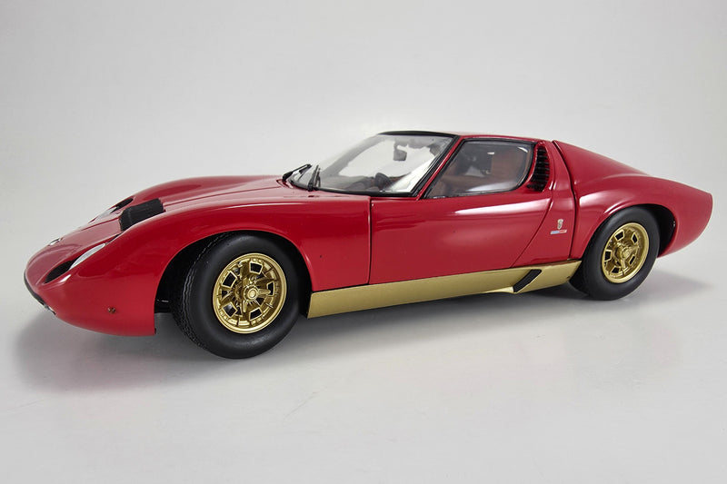 1:18 Scale Lamborghini Miura P400 by Kyosho | Red Variant Front Quarter