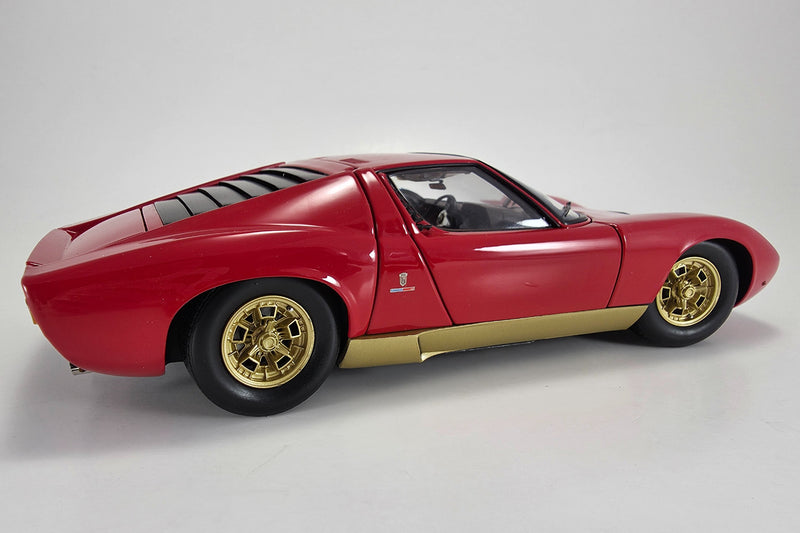 1:18 Scale Lamborghini Miura P400 by Kyosho | Red Variant Rear Quarter