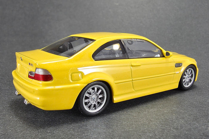 1:43 scale diecast BMW M3 (E46) by Maxichamps | Right Rear Quarter