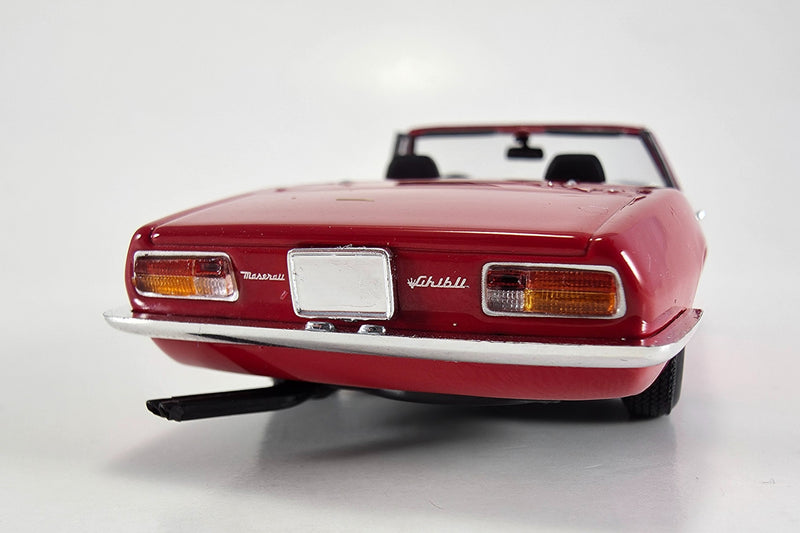 1:43 Scale Model Maserati Ghibli Spyder by Maxichamps | Rear Detail