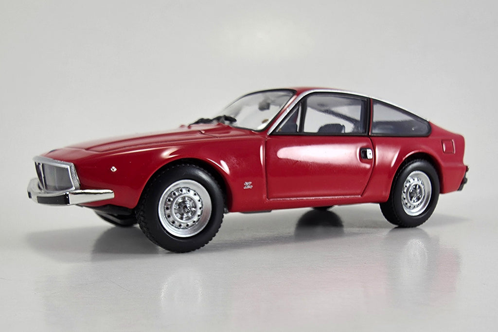 Alfa Romeo 1600 Junior Zagato - 1:43 Scale Diecast Model Car by Maxichamps