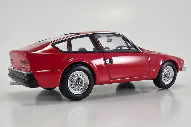 1:43 Scale Alfa Romeo 1600 Junior Zagato by Maxichamps | Rear Quarter