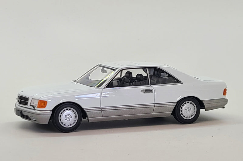 Mercedes-Benz 560SEC | 1:43 Scale Diecast Model Car by Maxichamps | White Front