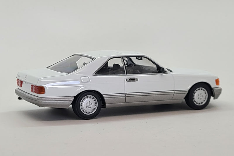 Mercedes-Benz 560SEC | 1:43 Scale Diecast Model Car by Maxichamps | White Rear