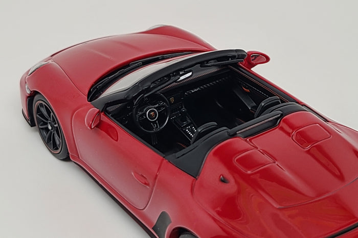 Porsche 911 Speedster (991) | 1:43 Scale Diecast Model Car by Minichamps | Cockpit