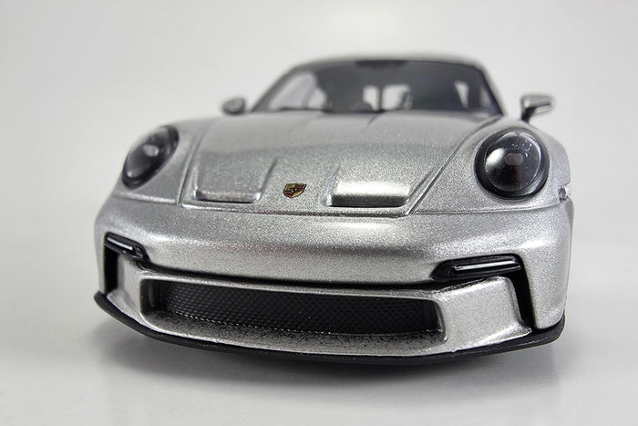 1:43 Scale Diecast Porsche 911 S/T by Maxichamps | Front Detail