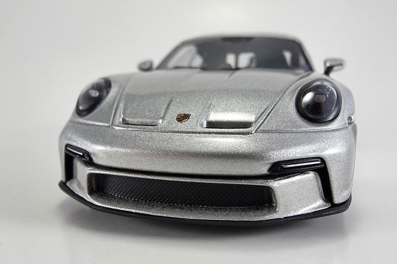 1:43 Scale Diecast Porsche 911 S/T by Maxichamps | Front Detail