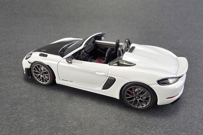 1:43 scale Porsche 718 Spyder RS by Minichamps | Left Rear Quarter