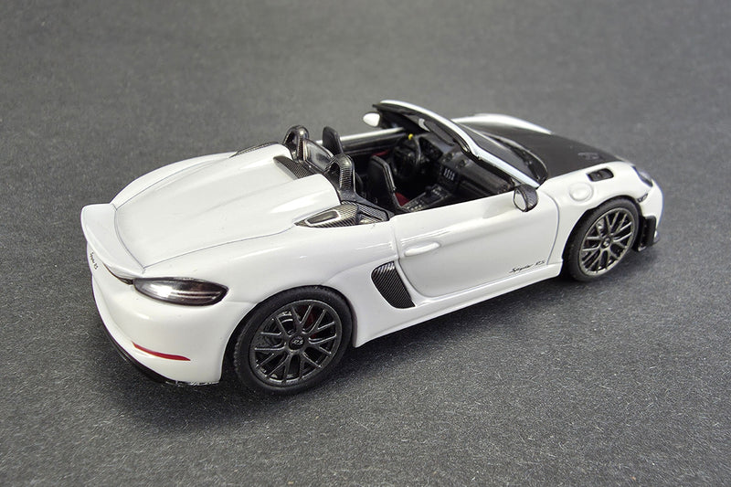1:43 scale Porsche 718 Spyder RS by Minichamps | Right Rear Quarter