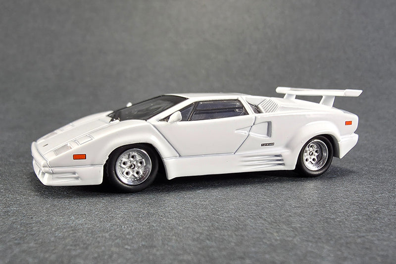 1:64 Scale Lamborghini Countach 25th Anniversary by Mini GT | Front Quarter