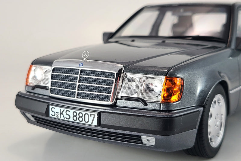 Mercedes-Benz 500E (1990) | 1:18 Scale Diecast Model Car by Norev | Front Detail