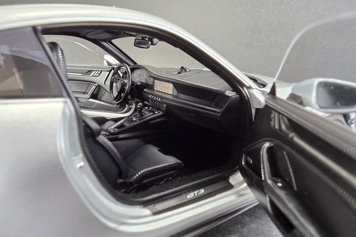 1:18 scale diecast Porsche 911 GT3 Touring (992) by Norev | Right Interior Detail