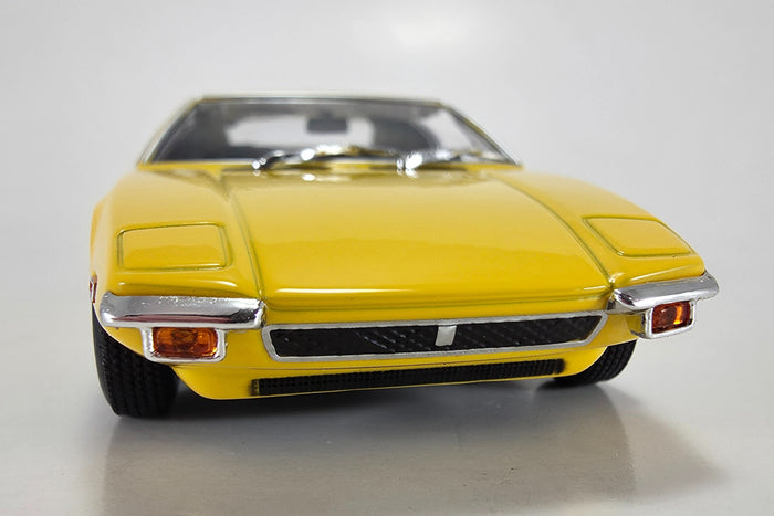 1:43 Scale Model De Tomaso Pantera by Maxichamps | Front Detail