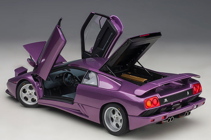 Lamborghini Diablo SE30 | 1:18 Scale Model Car by AUTOart | Opening Parts
