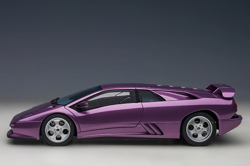 Lamborghini Diablo SE30 | 1:18 Scale Model Car by AUTOart | Profile