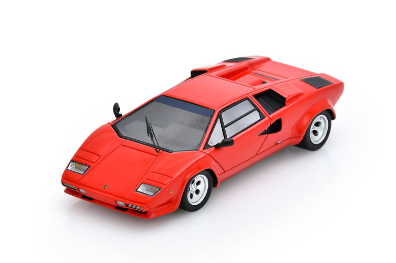 1:43 scale model Lamborghini Countach 5000QV by Spark | Front Quarter View