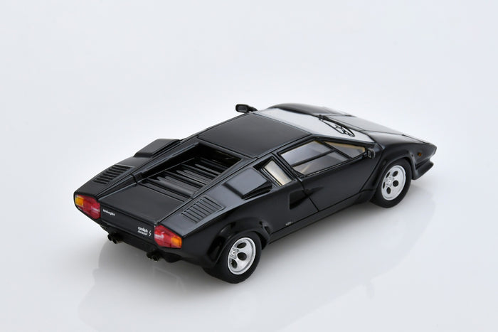 1:43 scale model Lamborghini Countach 5000S by Spark | Rear Quarter View