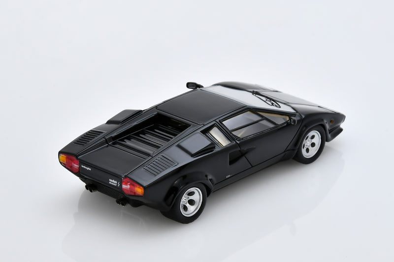 1:43 scale model Lamborghini Countach 5000S by Spark | Rear Quarter View
