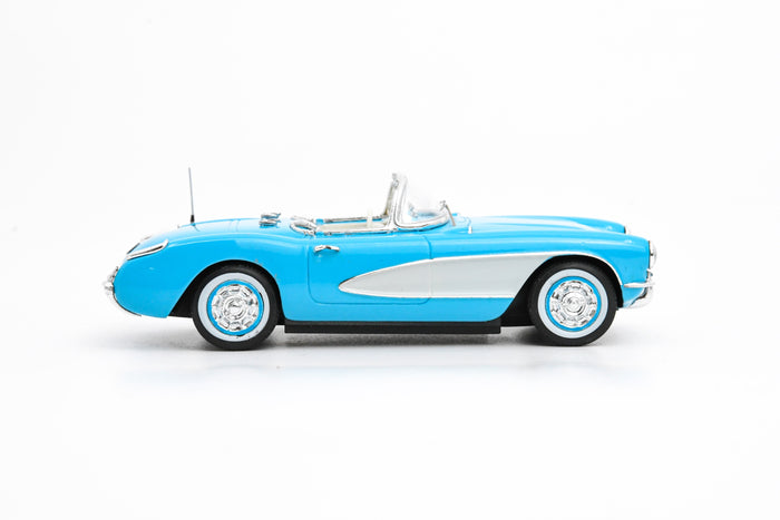 1:43 scale model Chevrolet Corvette (1956) by Spark | Side View
