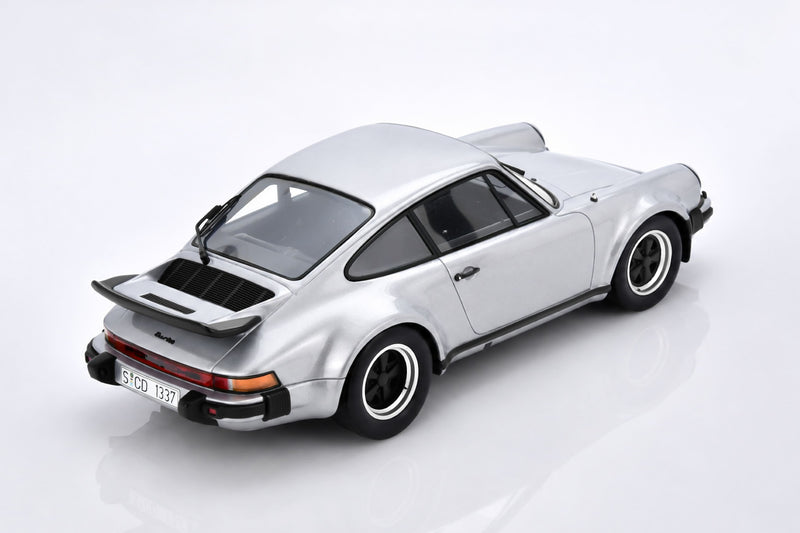 1:43 scale model Porsche 930 Turbo 3.0 (1975) by Spark | Rear Quarter View