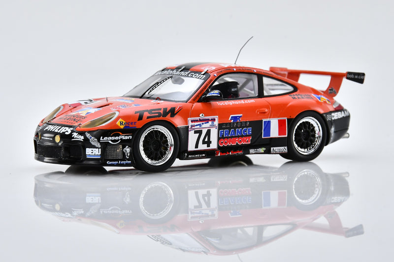 1:43 scale model Porsche 996 GT3-R (2001 Le Mans #74) by Spark | Front Quarter View