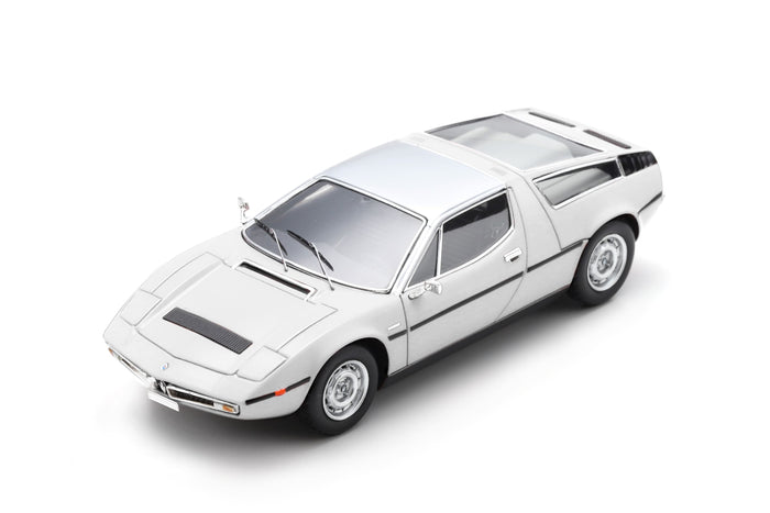 1:43 scale model Maserati Bora (1971) by Spark | Front Overhead View