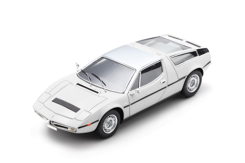 1:43 scale model Maserati Bora (1971) by Spark | Front Overhead View