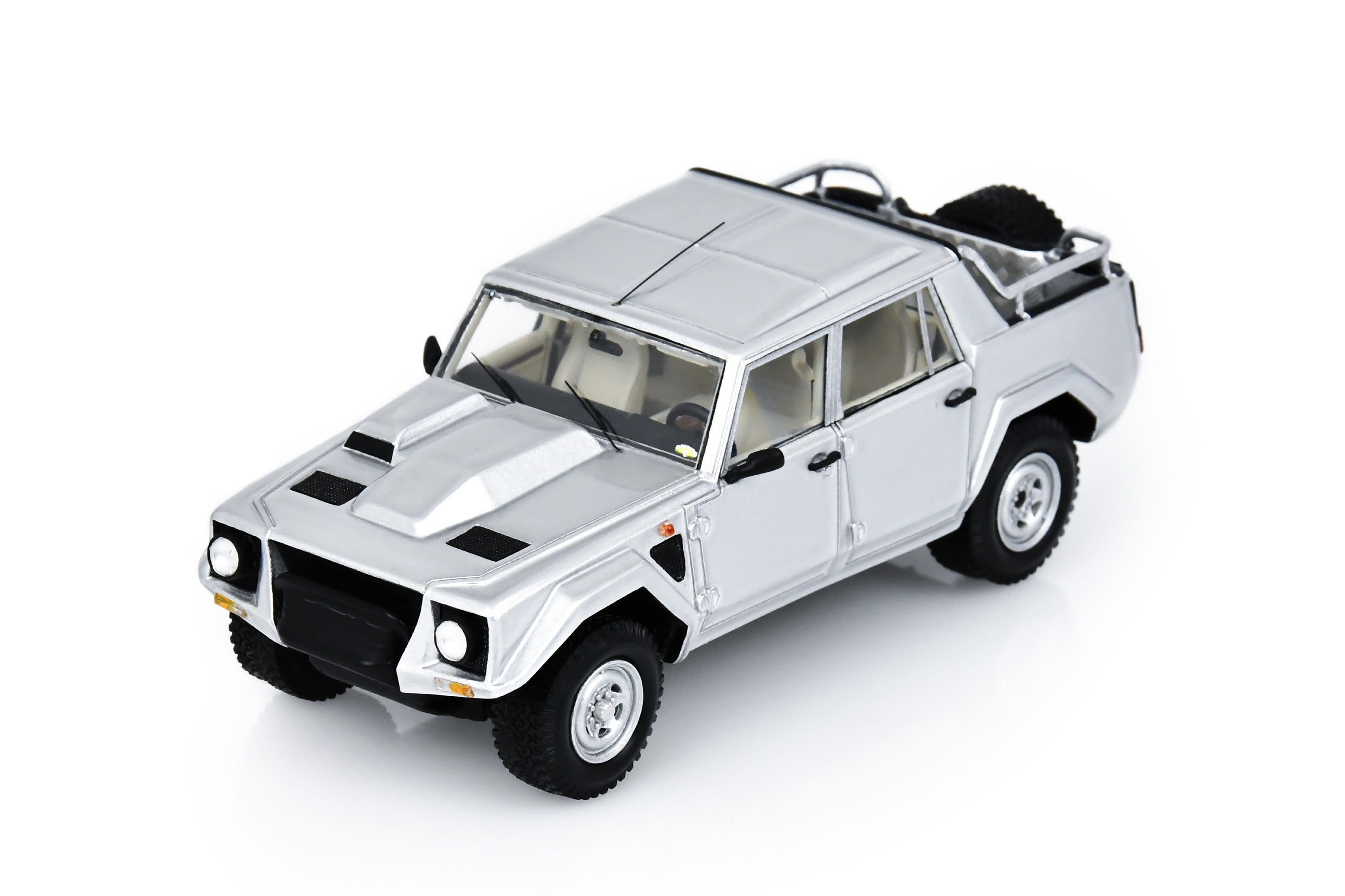 1:43 scale model Lamborghini LM002 (1986) by Spark | Front Quarter View