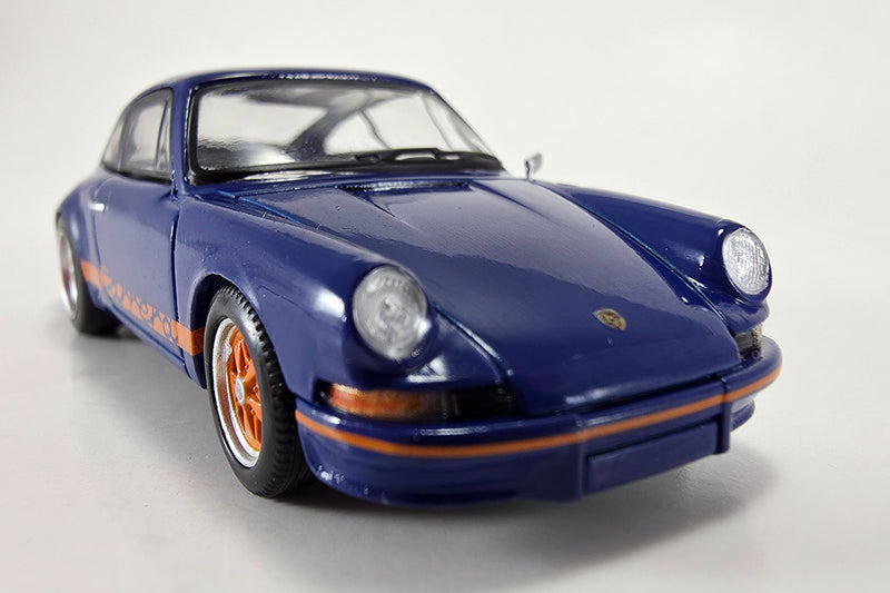 1:64 Scale Model Porsche 911 Carrera RS 2.7 (1973) by Spark | Front Detail