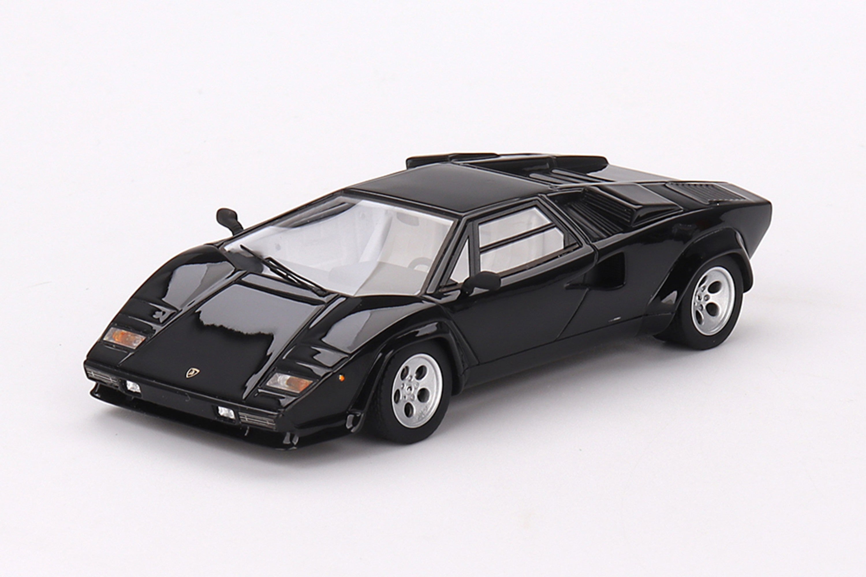 Lamborghini Countach 5000S | 1:43 Scale Model Car by TSM | Front Quarter