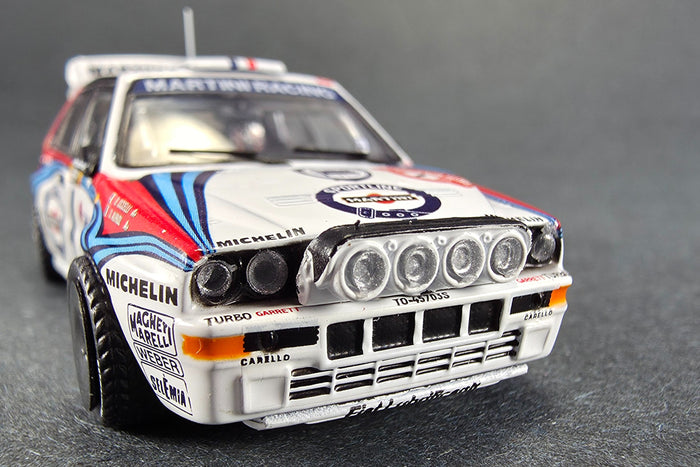1:64 Scale Lancia Delta HF Integrale (1992 Monte Carlo Rally Winner) by Tarmac Works | Front Detail