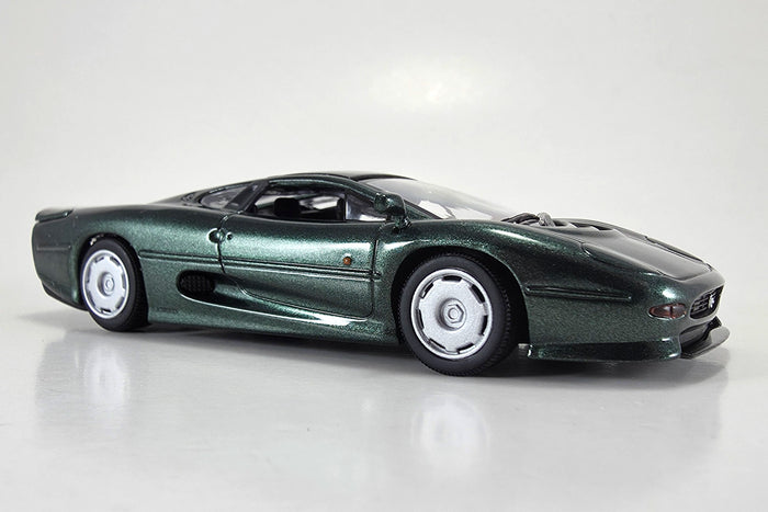 1:43 scale diecast Jaguar XJ220 by Maxichamps | Right Front Quarter