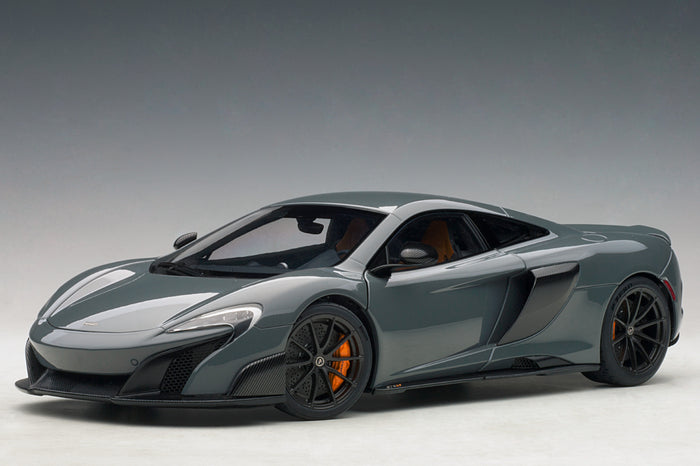 McLaren 675LT | 1:18 Scale Model Car by AUTOart | Chicane Grey