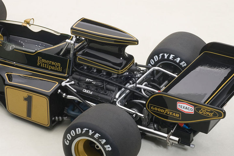 Lotus 72E (1973) | 1:18 Scale Model Car by AUTOart | Engine Detail