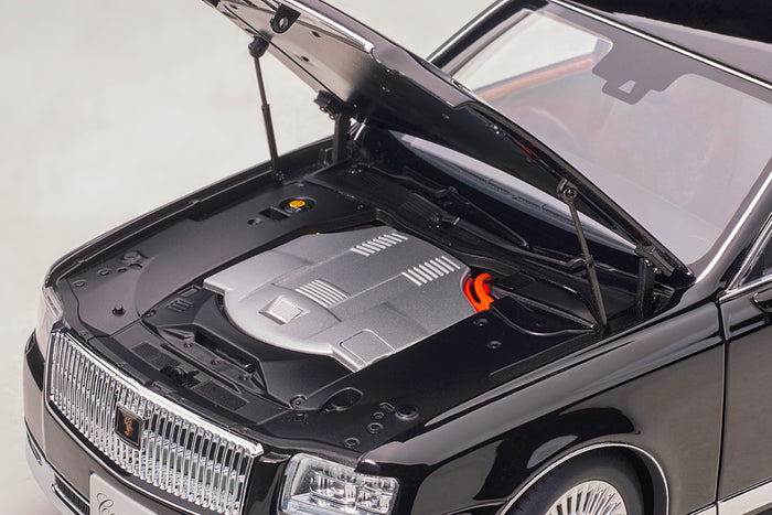 Toyota Century (2018) | 1:18-Scale Model Car by AUTOart | Engine