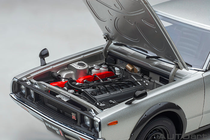 Nissan Skyline GT-R (1973) | 1:18 Scale Model Car by AUTOart | Engine Detail