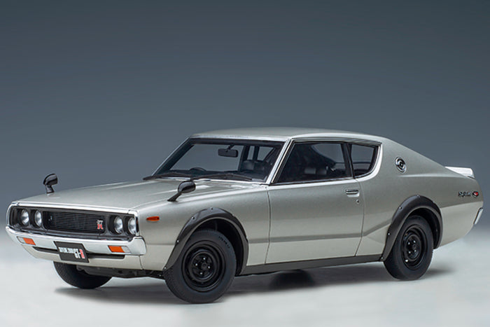 Nissan Skyline GT-R (1973) | 1:18 Scale Model Car by AUTOart | Front Quarter