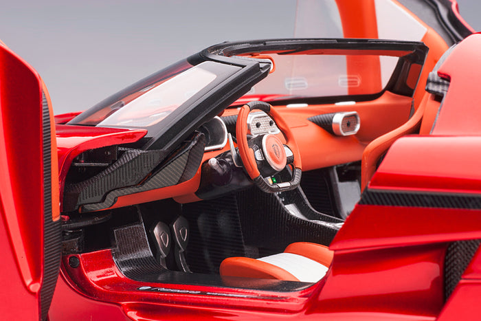 Koenigsegg Regera | 1:18 Scale Model Car by AUTOart | Left Interior