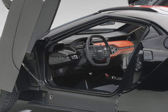 Ford GT (2017) | 1:18 Scale Model Car by AUTOart | Left Interior