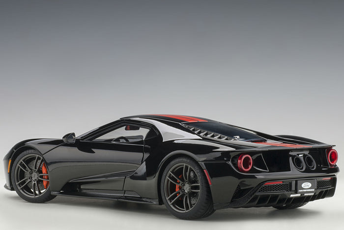 Ford GT (2017) | 1:18 Scale Model Car by AUTOart | Rear Quarter