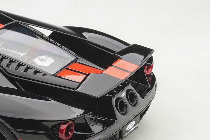 Ford GT (2017) | 1:18 Scale Model Car by AUTOart | Wing Up