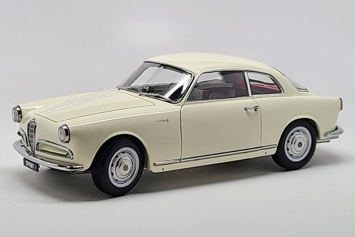 Alfa Romeo Giulietta Sprint (1956) | 1:18-Scale Diecast Model Car by Kyosho | White Variant