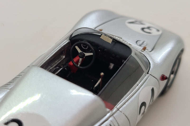 Porsche 718 RS60 (1960 Le Mans) | 1:43 Scale Model Car by Spark | Cockpit Detail